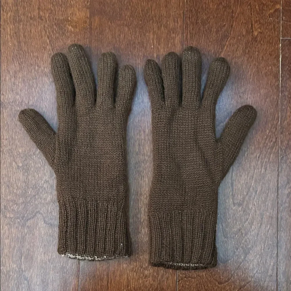 Women’s Reversible Brown and Tan Cable Knit Gloves